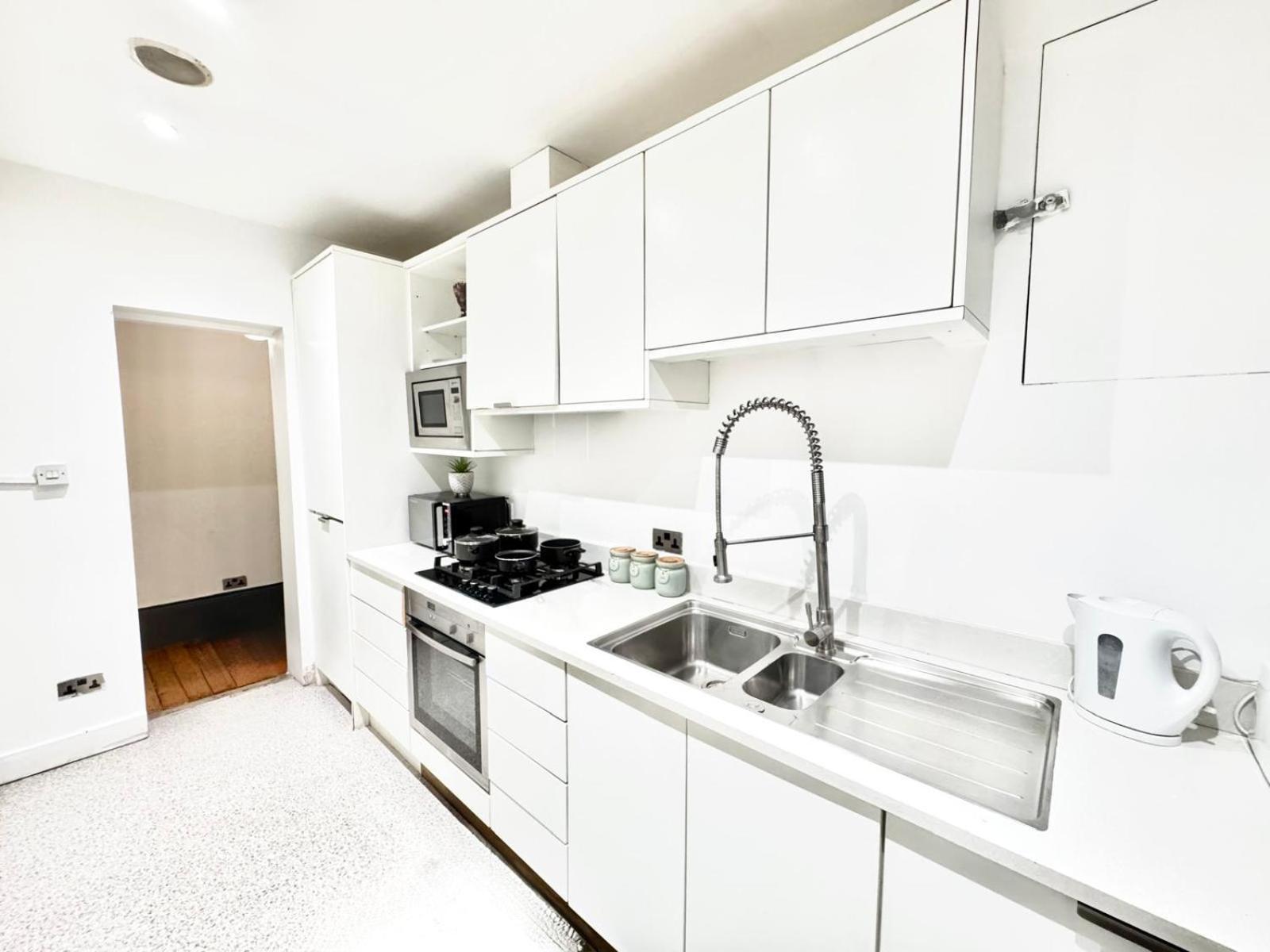 Apartament Beautiful Family Near Edgware Road Station Londra