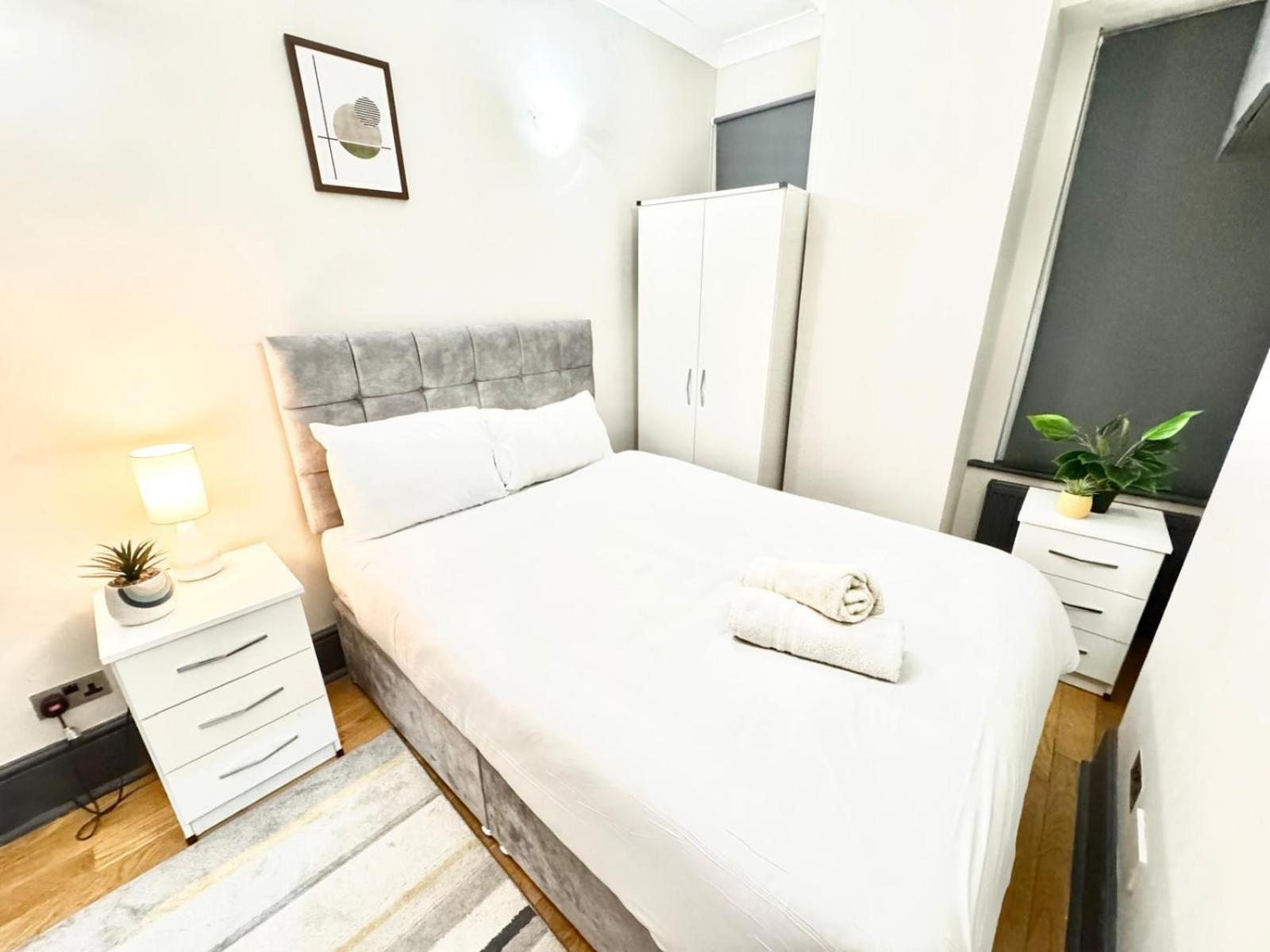 Beautiful Family Near Edgware Road Station * Londra